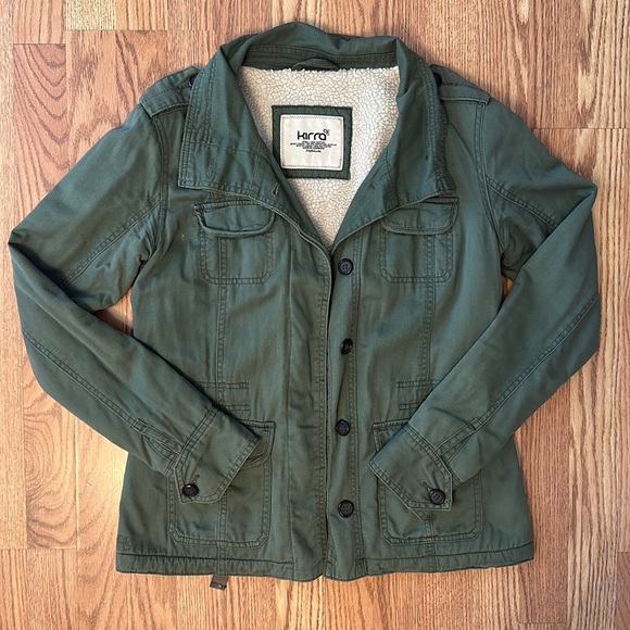 Kirra Army Green Utility Jacket with Sherpa Inside (M) - Picture 1 of 6